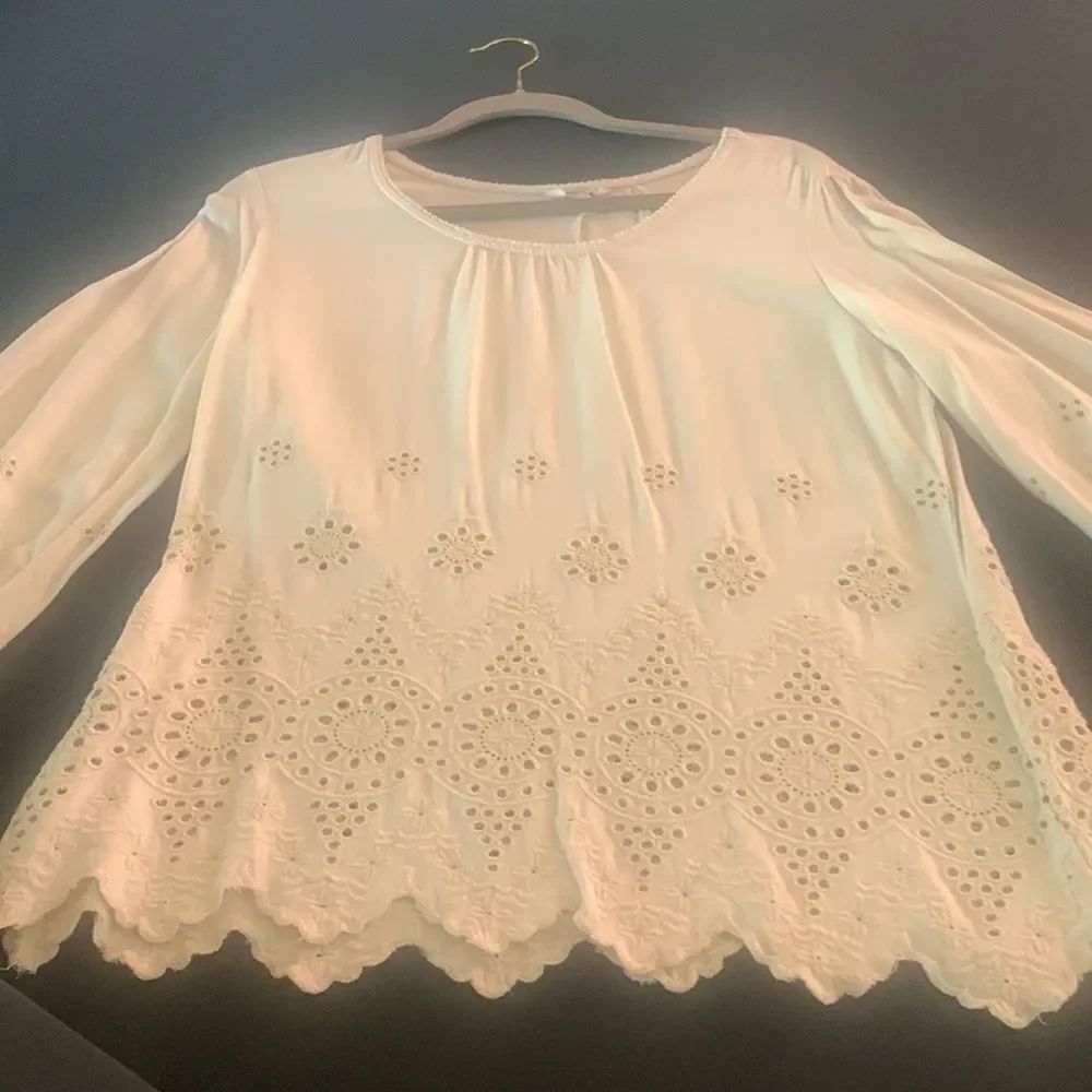 Off White Eyelet Top M - Picture 2 of 6
